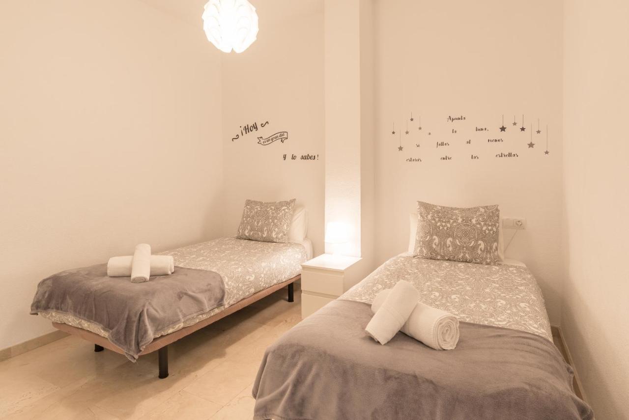 Agua I & Seasonal Pool By Ele Apartments مالقة المظهر الخارجي الصورة